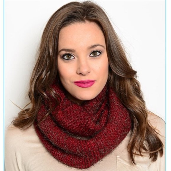 Accessories - Womens wine and black acrylic infinity scarf